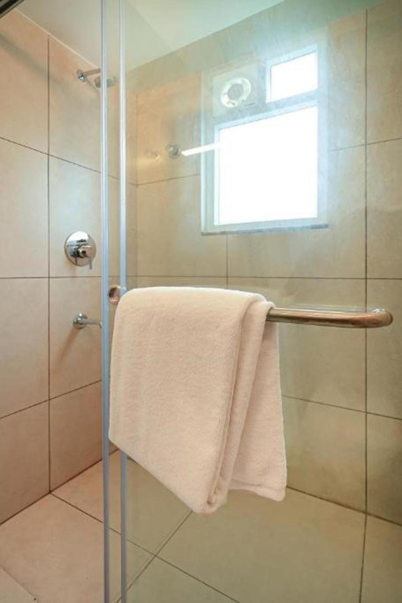 Wandr Hotel- Near Mg Road 벵갈루루 외부 사진